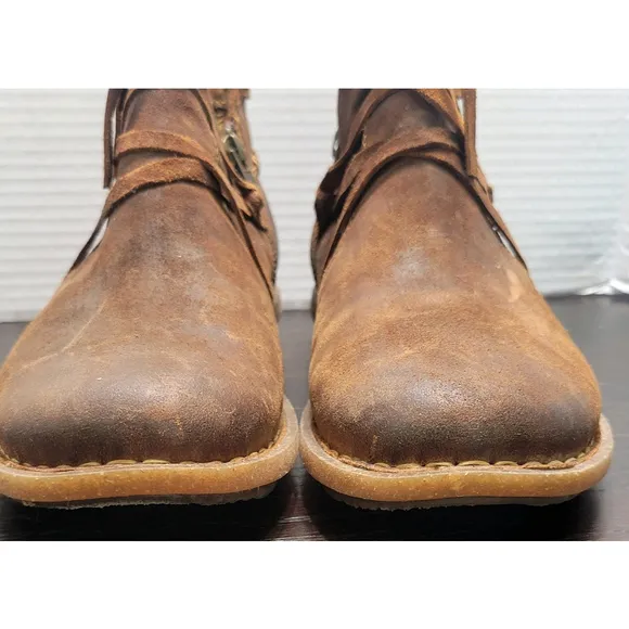 Born Tarkiln Brown Distressed Leather Ankle Boots with Accent Lacing - Size 9.5
