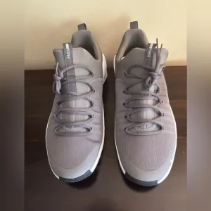 (Brand New) Mens Nike Metcon 6 Gray