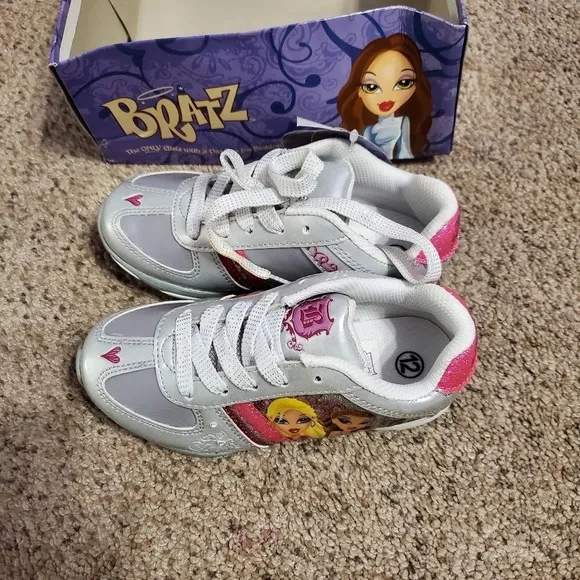 Bratz Girl Sneakers Shoes 12