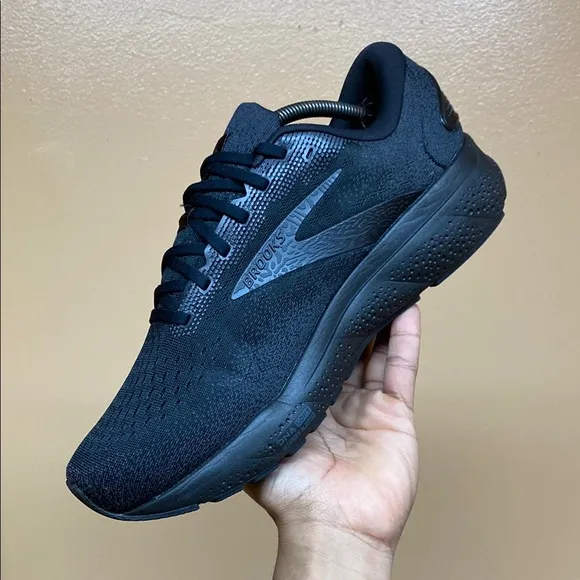 Brooks Ghost 16 “Triple Black”