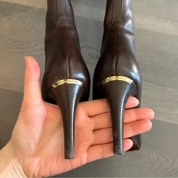 Burberry brown leather boots (Sz 37.5)