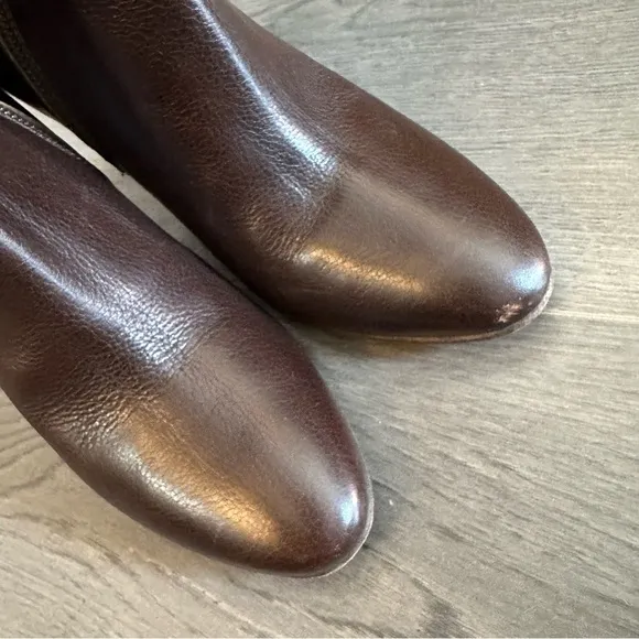 Burberry brown leather boots (Sz 37.5)