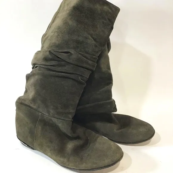 Burberry Suede Ruffle Boots Women's 36 COA