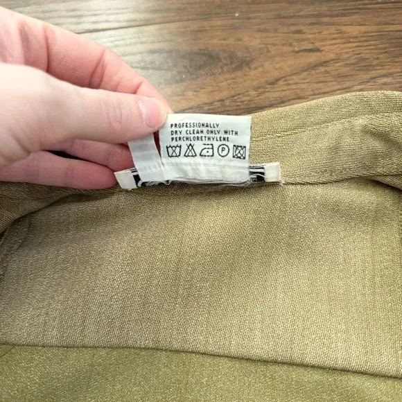 Carlisle 100% Wool Beige Button Up Collared Lightweight Jacket Womens Size 4