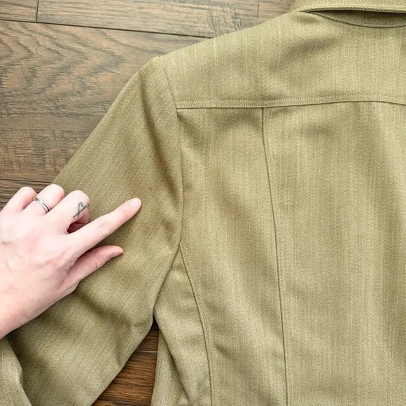 Carlisle 100% Wool Beige Button Up Collared Lightweight Jacket Womens Size 4