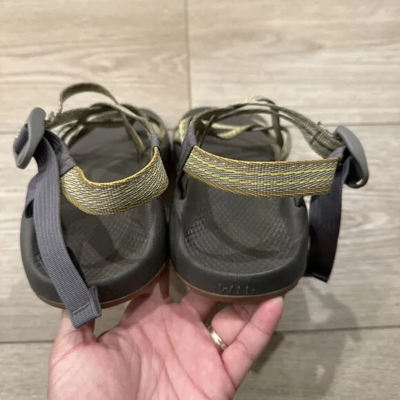 Chaco JCH108074 Light Yellow And Sandals Hiking Outdoors Toe Loop Womens 11