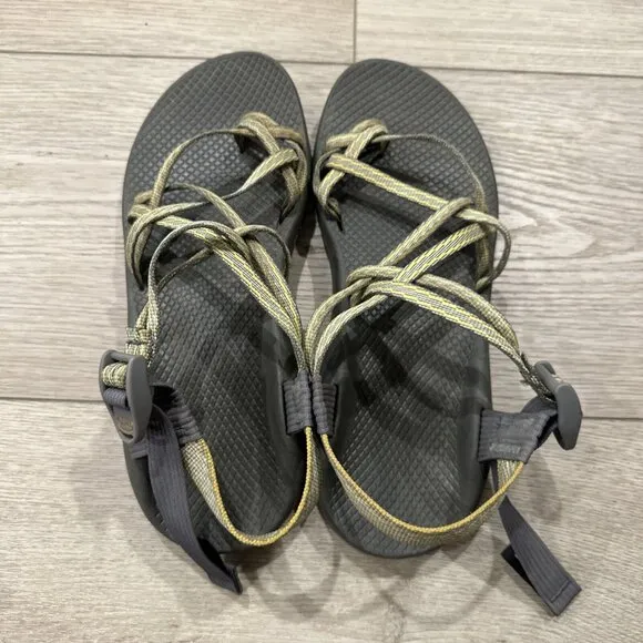 Chaco JCH108074 Light Yellow And Sandals Hiking Outdoors Toe Loop Womens 11