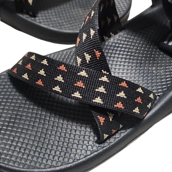 CHACO Lowdown Sandal Mens 11 Blaxk Adjustable Strappy Hiking Hippie Cali