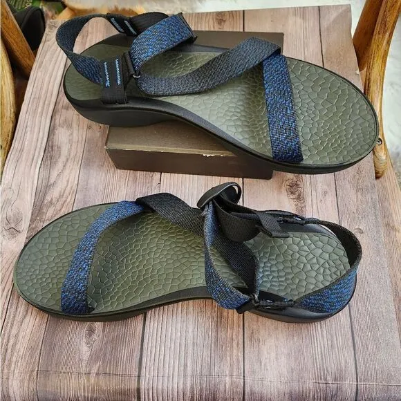 Chaco mens Z1 classic hiking sandals Size 13