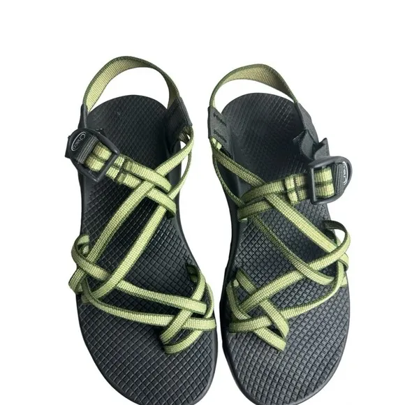 Chaco vibram toe loop hiking trail classic green sandals size 9 women