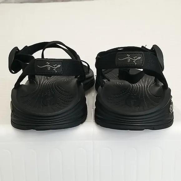 CHACO Z Clouds 2 Sandals Strapped Black Hiking Outdoors  Men's 9