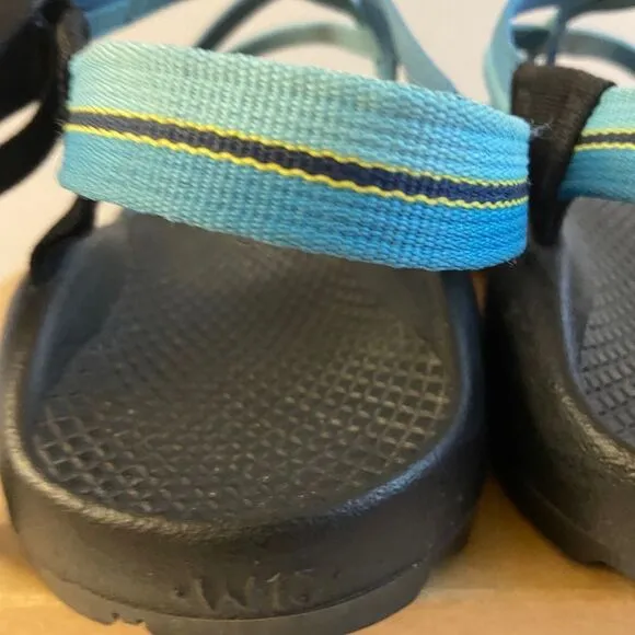 Chacos blue hiking sandals size 10w