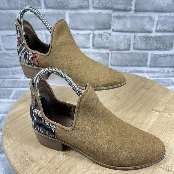 Charleston Shoe Co. Aiken Women's Size 6 Brown Suede Aztec Ankle Boots
