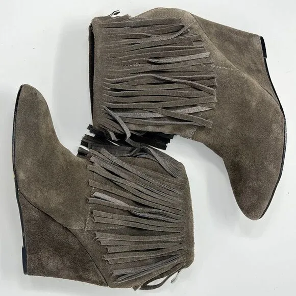 Chinese Laundry Arctic Fringe Taupe Suede Back Zip Wedge Ankle Booties Size 7.5