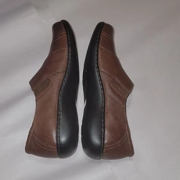 Clarks Ashland Bendables 67766 Brown Leather Slip On Loafer Shoes Size 9.5
