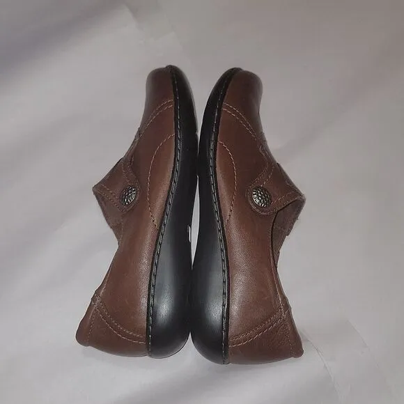 Clarks Ashland Bendables 67766 Brown Leather Slip On Loafer Shoes Size 9.5