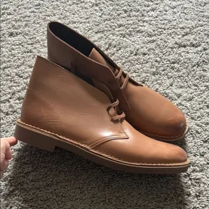 Clark’s BUSHACRE 2 DARK TAN LEATHER Men's Brown Leather Shoes