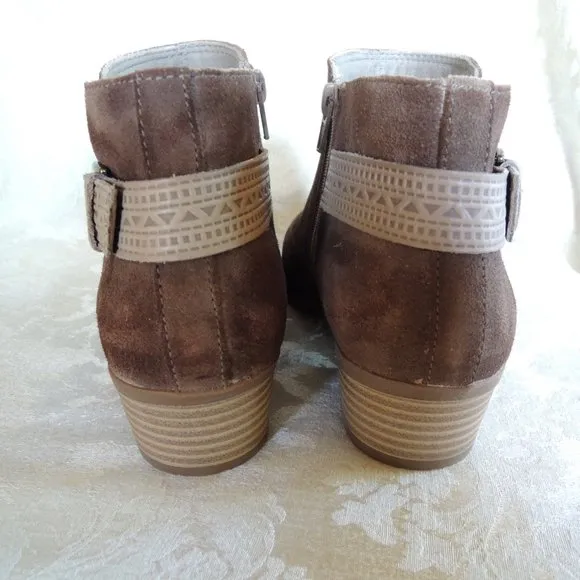Clarks Collection Brown Suede Addiy Kara Booties Buckle Detail 10