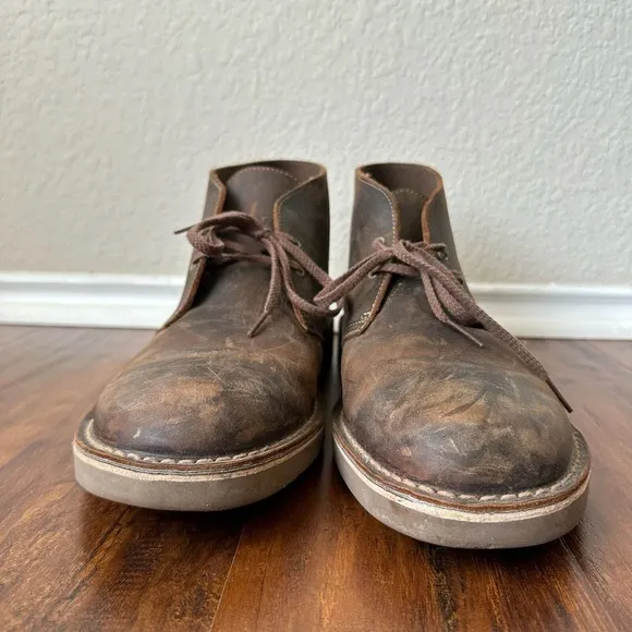 CLARKS Mens &quot;Roddey&quot; Chukka Boots Lace Up in Brown Leather