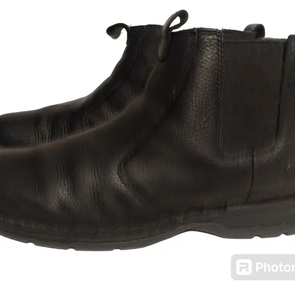 CLARKS Mens Boots Ignis Black Pebble Leather PULL-ON 82478 11M Casual, Goth, Gru