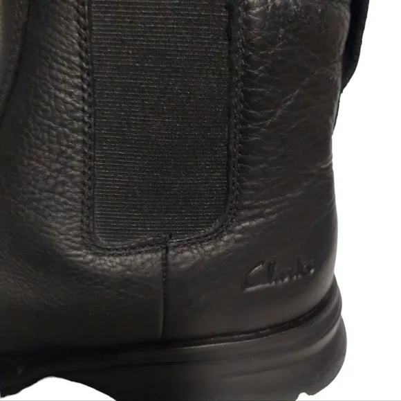CLARKS Mens Boots Ignis Black Pebble Leather PULL-ON 82478 11M Casual, Goth, Gru