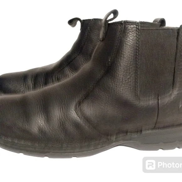 CLARKS Mens Boots Ignis Black Pebble Leather PULL-ON 82478 11M Casual, Goth, Gru
