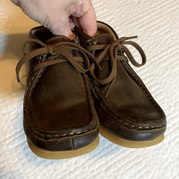 Clark’s Originals Wallabee Boots, Brown Leather, Size 1W