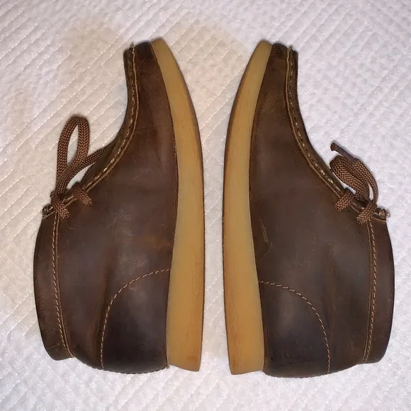 Clark’s Originals Wallabee Boots, Brown Leather, Size 1W