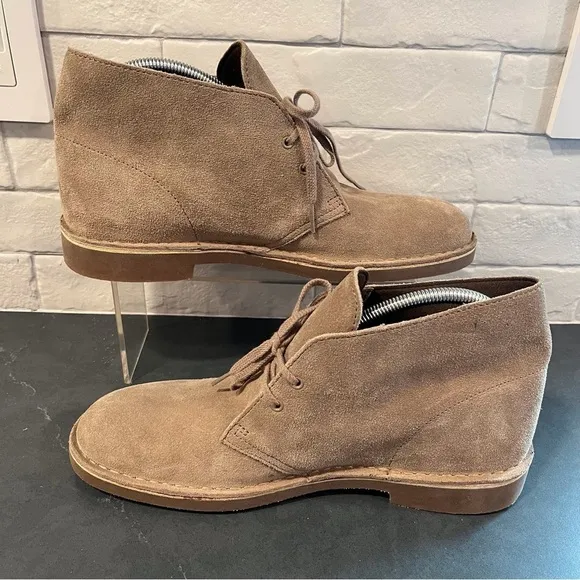 Clarks sz 9.5 Bushacre2 khaki taupe suede boots