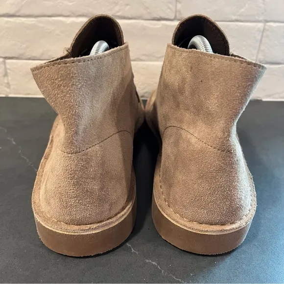 Clarks sz 9.5 Bushacre2 khaki taupe suede boots