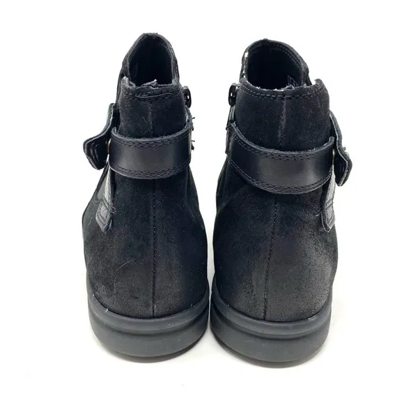 CLARKS TAMZEN MID BOOT- BLACK WIDE