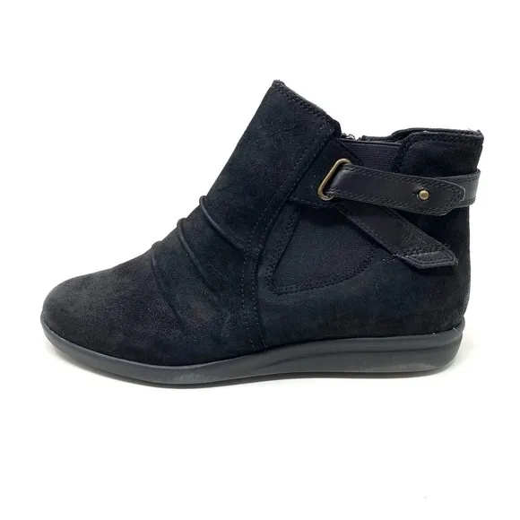 CLARKS TAMZEN MID BOOT- BLACK WIDE