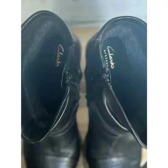 Clarks Volara Dina Black Leather Casual Comfort Boots Booties Size 7.5M