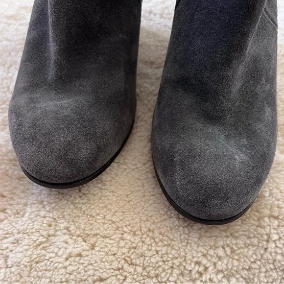 CLOSED Suede Ankle Boots in Olive Brown Wedge 37