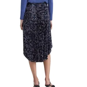 Club Monaco pleated lined Scooped Hem Pleat Skirt Navy small floral print