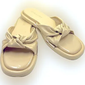 Coach NWT Leather Brooklyn Flat Yellow Cushioned Sandals Summer Slides Size 7.5