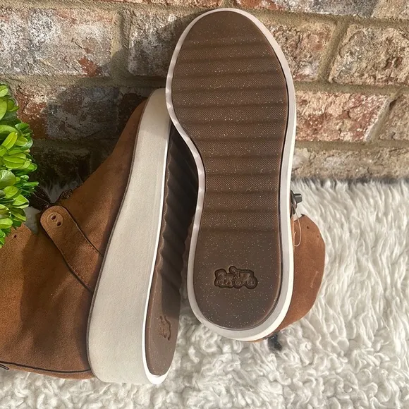 Coach Urban Hiker Suede Shearling Boots Size 10