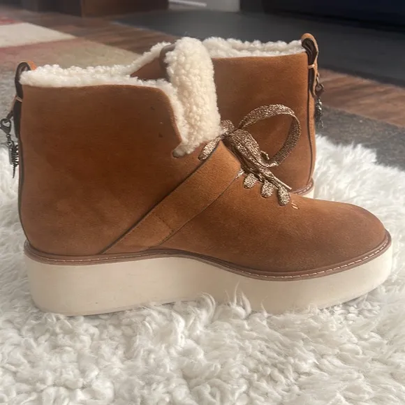 Coach Urban Hiker Suede Shearling Boots Size 10