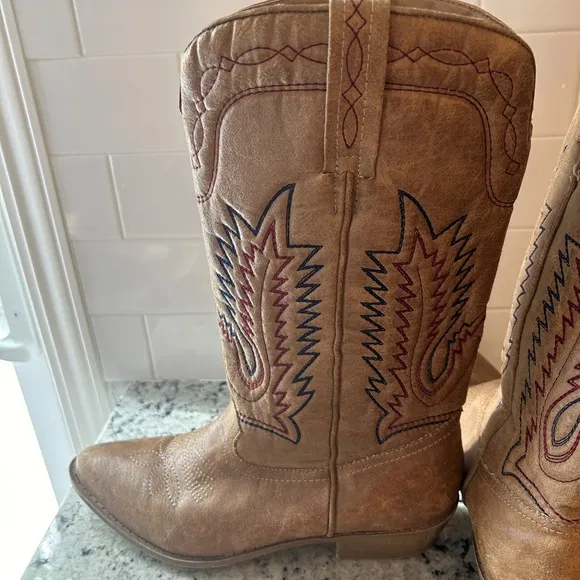 Coconuts by Matisse Cisco Faux Leather Almond Toe Cowboy, Western Boots 8.5M Tan