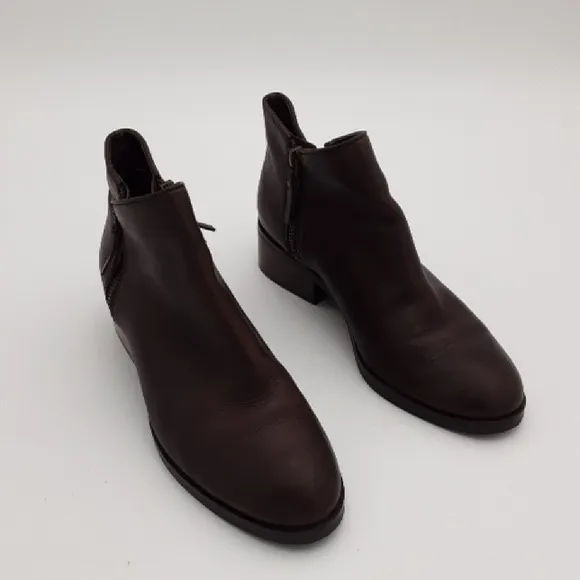 Cole Haan Brown Leather Ankle Boots Casual office Y2K festival rodeo brown