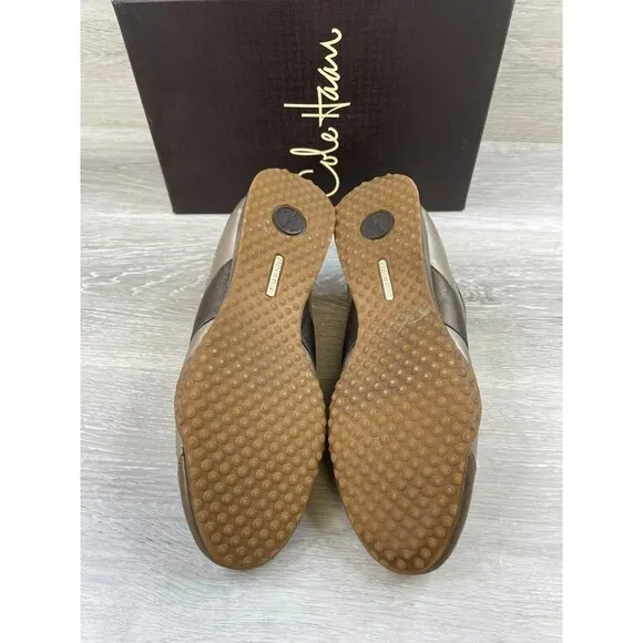 Cole Haan D25502 Women's 7.5AA  Metallic Leather Slip-On Casual Sneaker Shoe