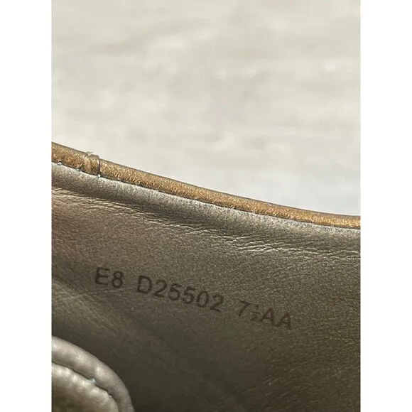 Cole Haan D25502 Women's 7.5AA  Metallic Leather Slip-On Casual Sneaker Shoe