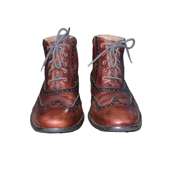 Cole Haan Men’s Williams Leather Chukka Boots Size 9 Wingtip C20286 Brown