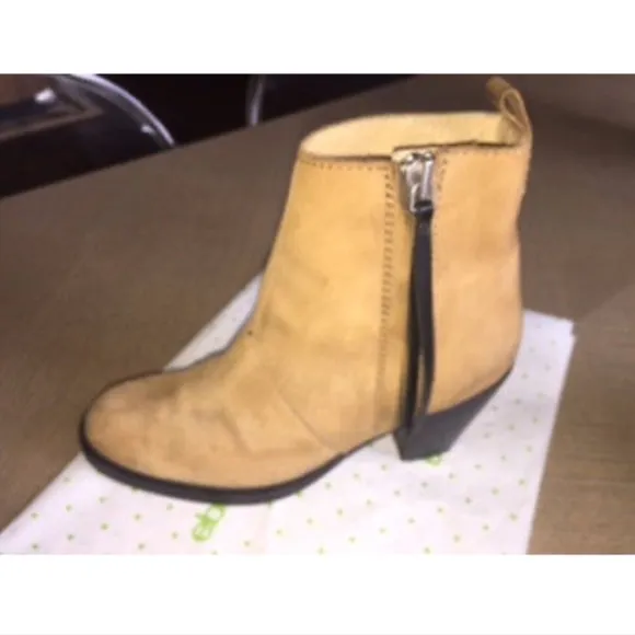 COPY - ACNE Beige Suede Leather Pistol Boots SZ 38