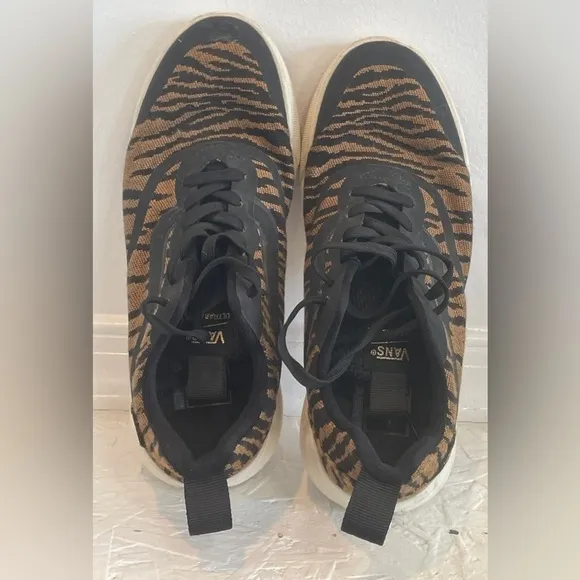 COPY - Vans Ultrarange Rapidweld Tiger  Mens Size 7.5 Womens Size 9 Sneakers EUC