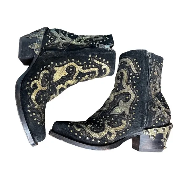 Corral Women’s Black Leather Metallic Western Heeled Ankle Boots