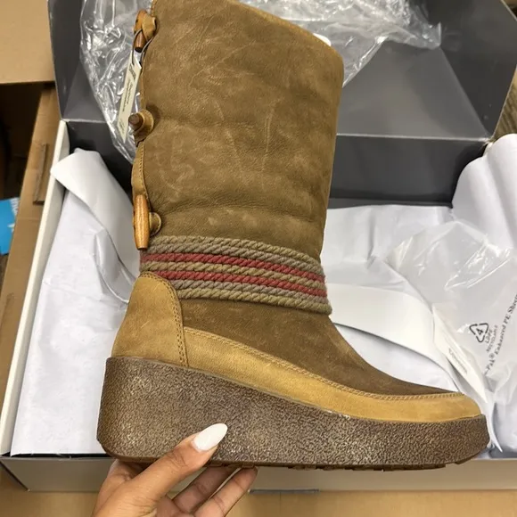 COUGAR DUNCAN DRAFT SUEDE SHEARLING WINTER WATERPROOF BOOTS 9