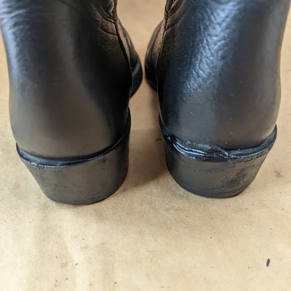 Cowtown Boots men's size 9.5D black Shrunken Bull Shoulder leather classic Weste