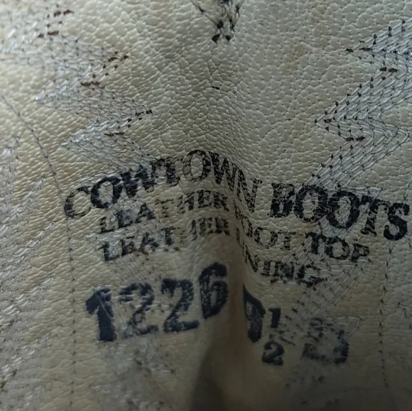Cowtown Boots men's size 9.5D black Shrunken Bull Shoulder leather classic Weste