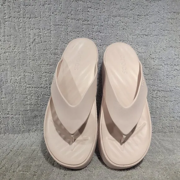 Crocs Getaway Platform Women's Size US 11 Peach Pink Rubber Flip Flops Sandals